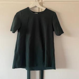 Tröja  - Tröja ifrån jacqueline de yong. Väldigt bra skick! Storlek xs men passar även s! Går att pruta! 