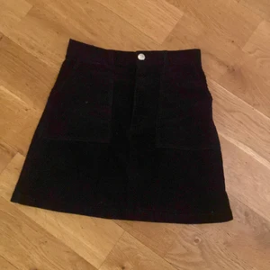 Kjol - Kjol från monki i gott skick