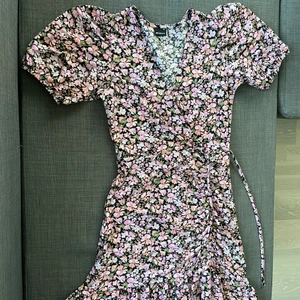 Nice dress for summer 🌸 - Nice dress for summer 🌸 Brand: Gina Tricot, Size: XS, used only once