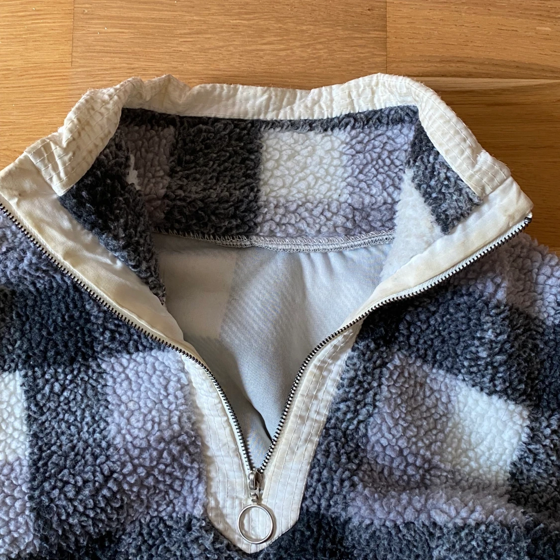 Fluffig tjocktröja - 90