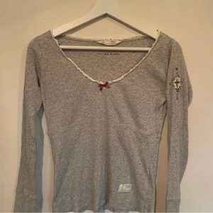 Odd molly tröja  - En söt klassiker som tyvärr blivit för liten för mig. Köpt för ca 600, hoppas den kommer till användning hos någon annan 🥰