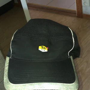 Tn keps  - Tn keps säljs billigt pågrund av ångrat köp. kan gå ner några hundringar om de krävs 