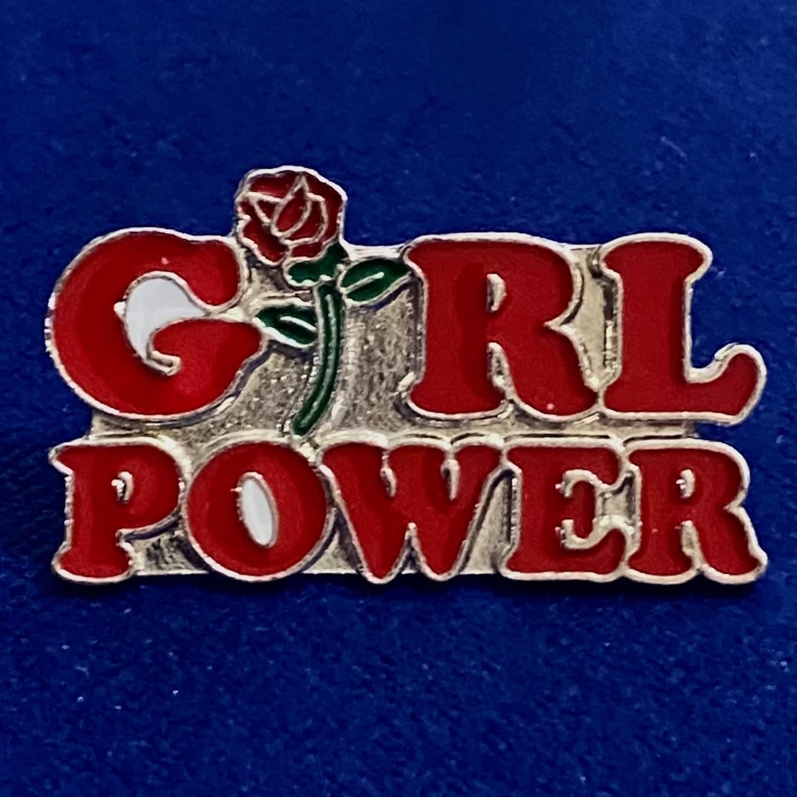 Girl power pin ❤️ - 91