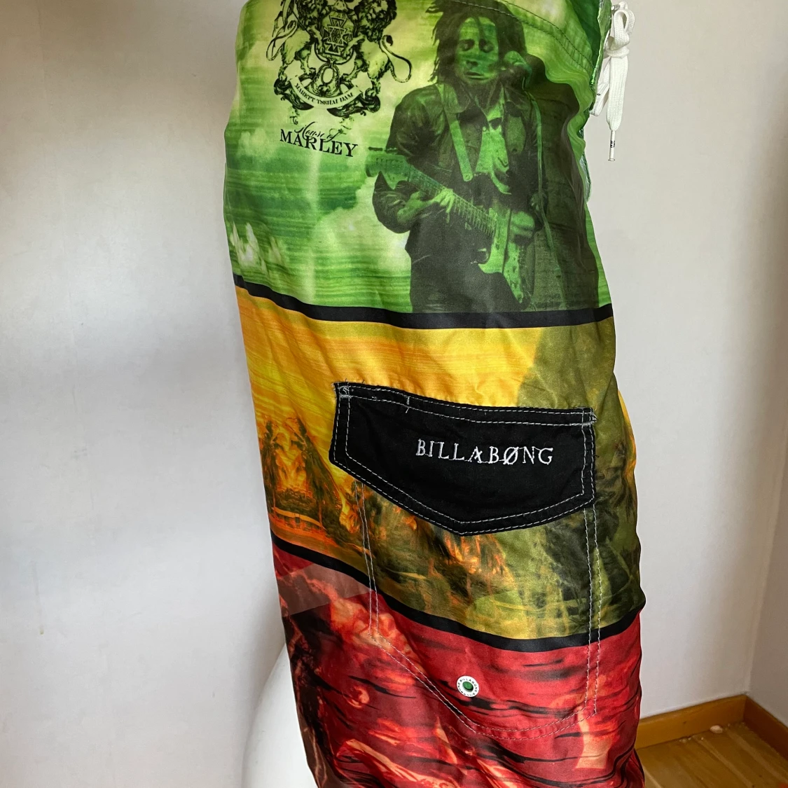 Nya Billabong Bob Marley Collection Strl 36  - 90