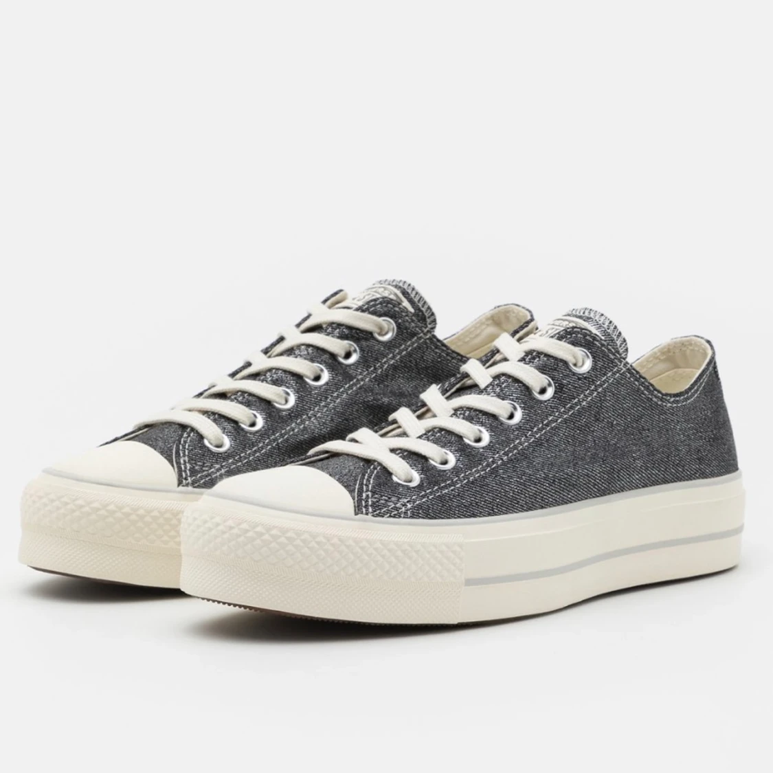 Converse silver