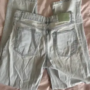 Superfina crossover baggy jeans från Bershka! 🤍