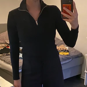 Ziptröja - Oanvänd. Skönt material🫶🏼