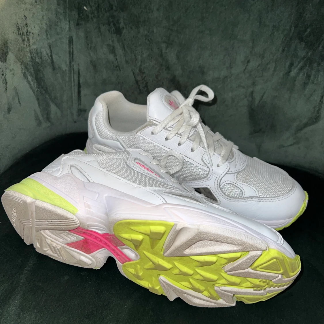 Adidas Falcon Sneakers - 90