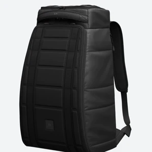 Douchebag - Säljer min douchebag då den inte kommer till användning. 30L, använd ca 5 gånger och är som ny. Slutsåld på Db hemsida. 