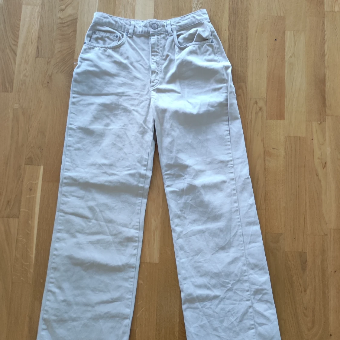 Sandfärgade "Dad jeans"  - 90