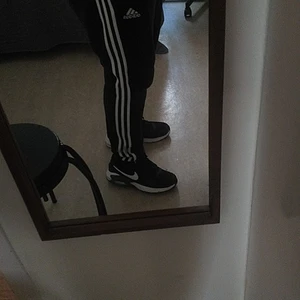 Storlek 45 - Lite smutsiga under anvendigt en gång och vill byta hälst