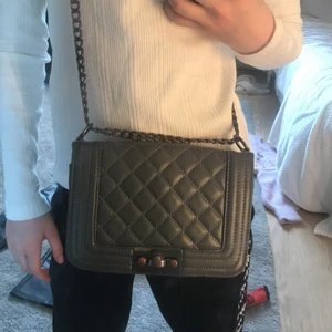 💛Handväska💛 - En super fin väska från Gina tricot som jag köpte för länge sen som jag inte använder längre💛