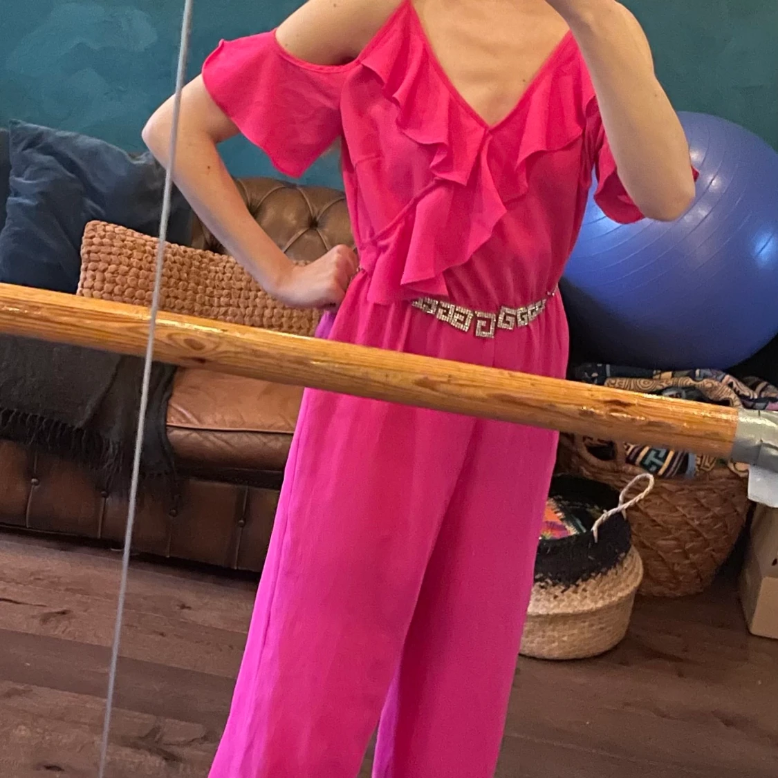 Rosa byxdress med strassdetalj - 91