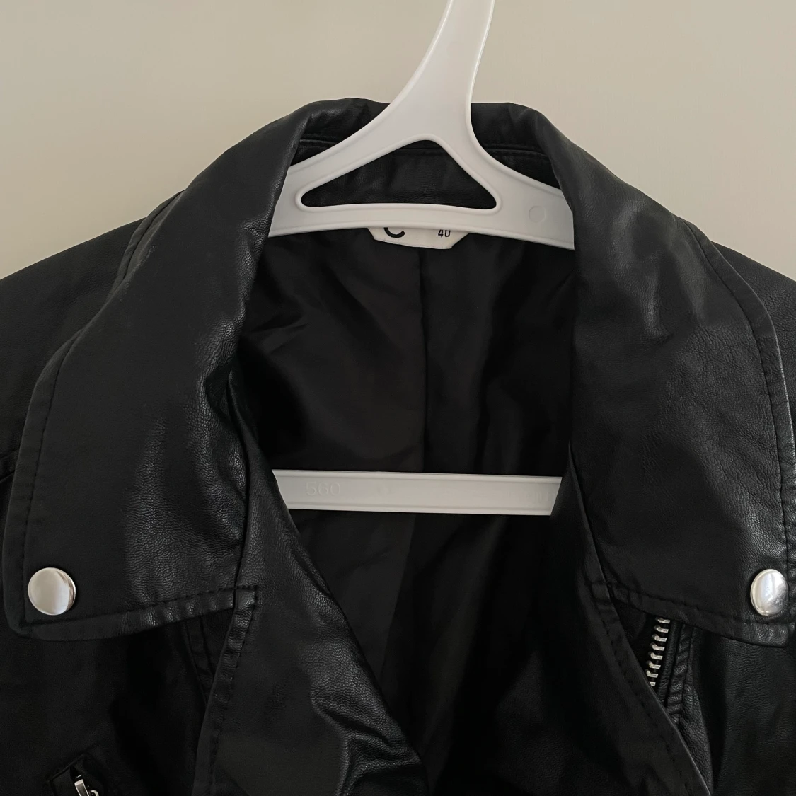 Skinnjacka skinnimitation 38 medium - 90