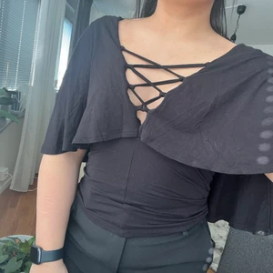 Ginatricot topp - Sparsamt använd topp från ginatricot. 