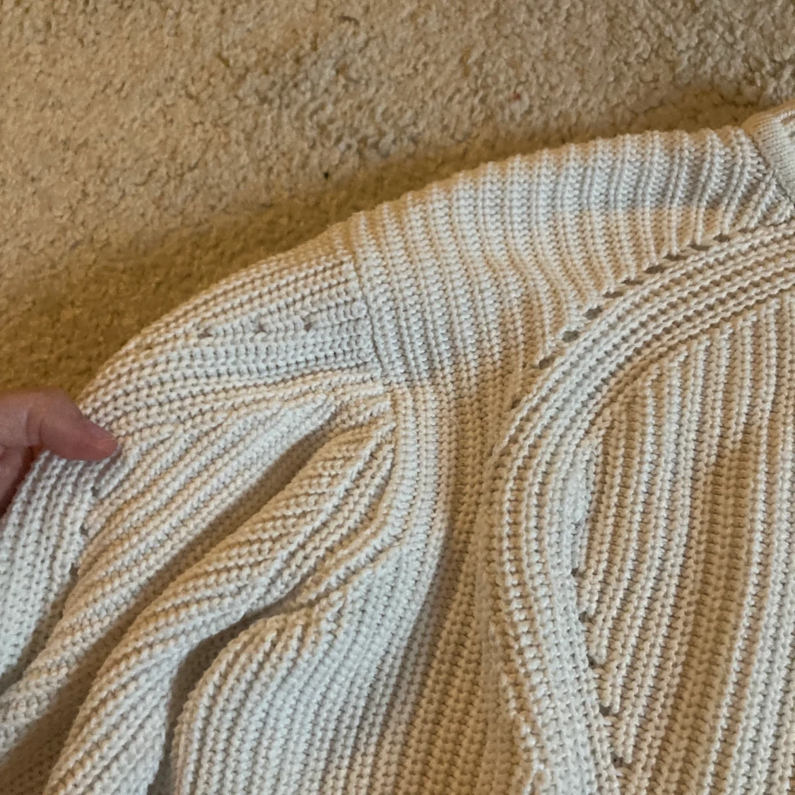 Stickad tröja från hm - 90