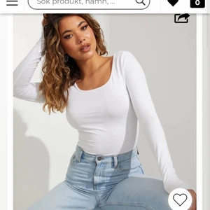 Två vita hm toppar  - Knappt använda super bra skick ingen fläck från 