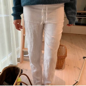 Linnebyxor - Snygga vita linnebyxor ifrån hm home 💞