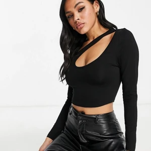 Svart topp - Jätte fin långärmad topp, inte kommit till så mycket användning. Från ASOS 