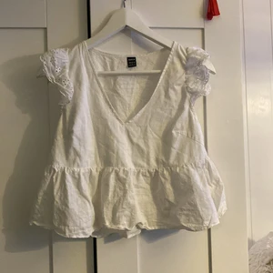 Vit topp - Söt topp från Shein storlek S