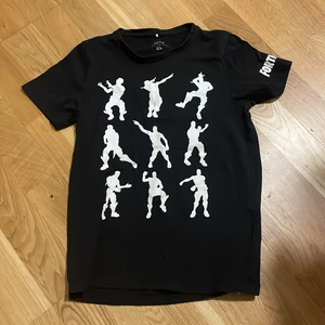 Fortnite t-shirt - Fortnite t-shirt från Name it. För pojkar. Storlek: 134/140