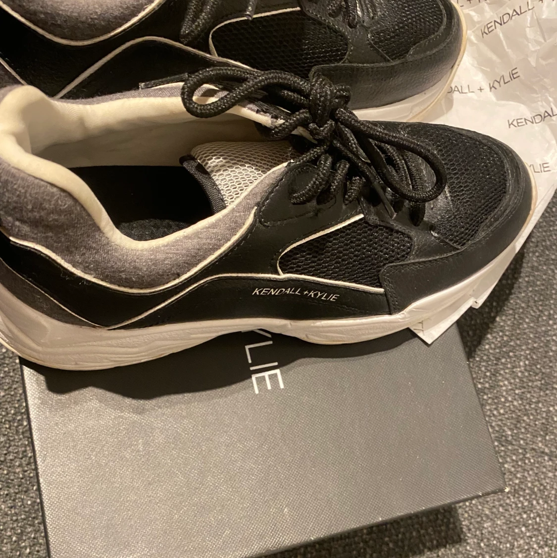 Kendall&Kylie shoes - 90