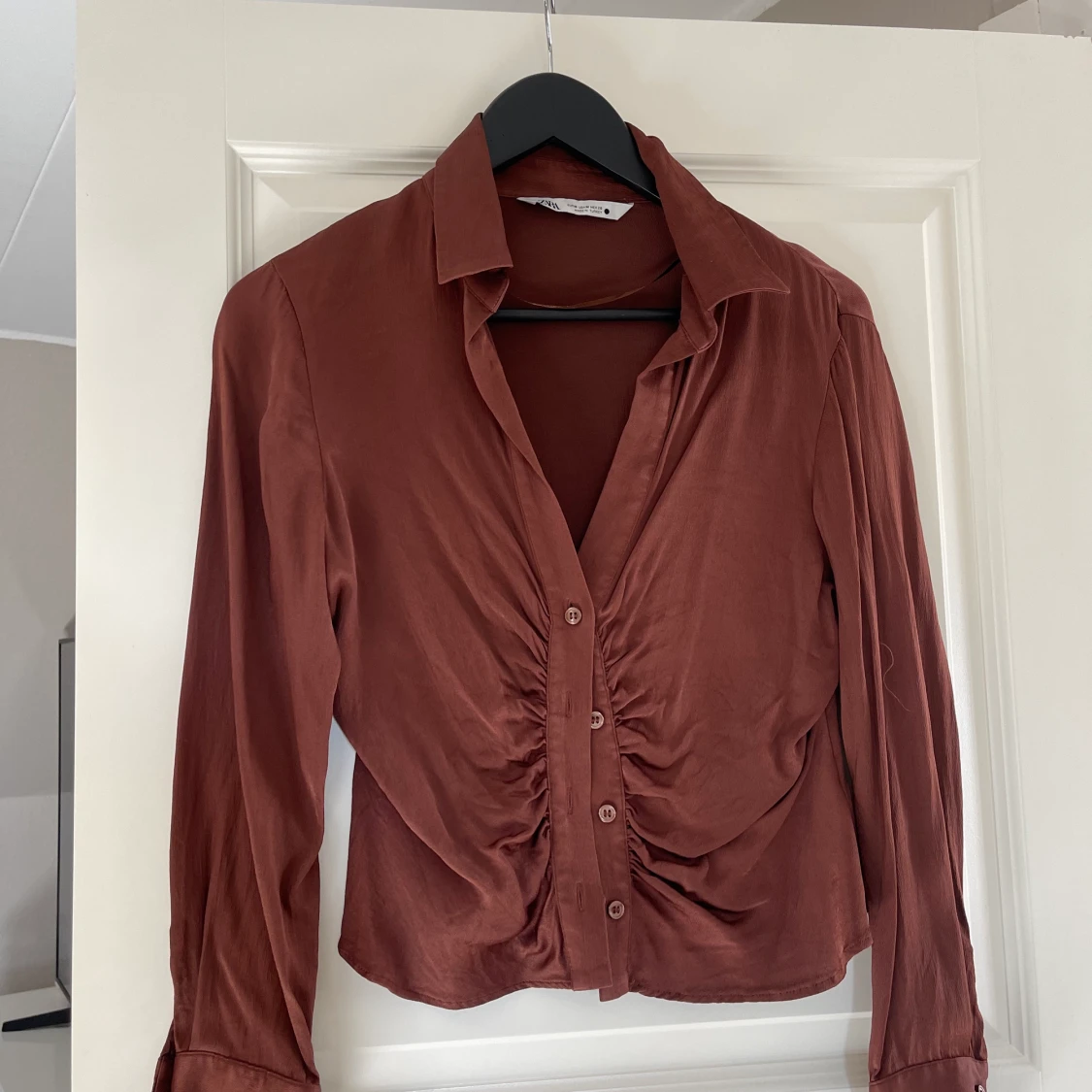 Satinskjorta från zara