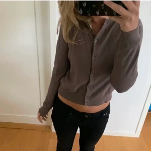 brun kofta - säljer min bruna kofta från hm, bra skick💞💞