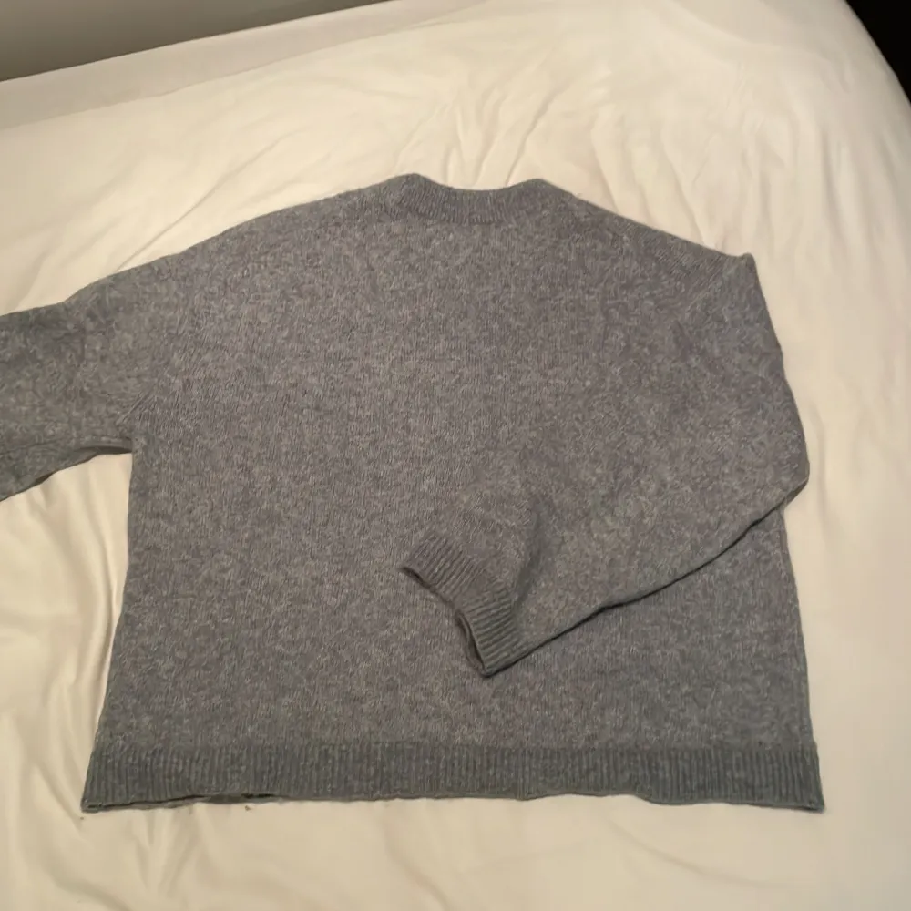 Blue sweatshirt  Size s  Fit loose  Condition 9/10 . Tröjor & Koftor.