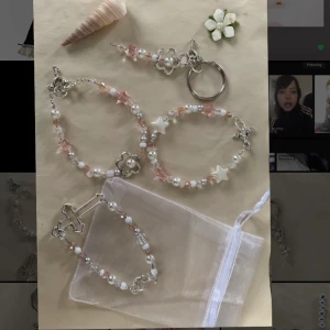 mae Belle kollektion 1 - En kollektion av gulliga smycken jag har gjort!!kommer lägga upp separata annonser för alla smycken så kolla på min profil om du är intresserad 💗vill du ha en annan färg i temat så är det bara att skriva <3