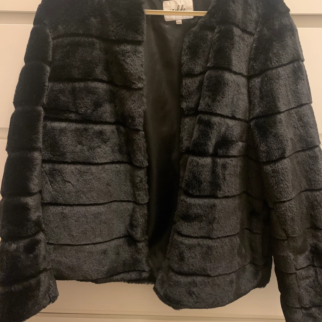 päls/fluffig jacka - 90