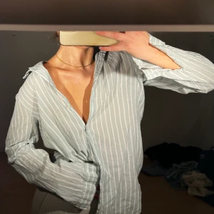 Skjorta, från H&M  - Fint skick🤍 