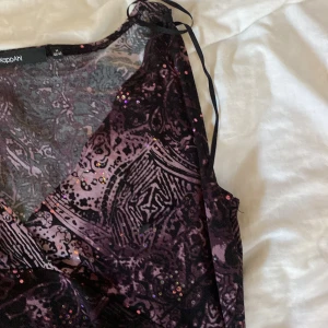 Strechig topp - Topp (strechig) i storlek M. Fint skick!