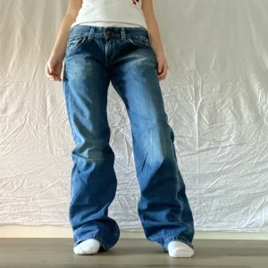 Så coola lågmidjade jeans - Snygga baggy lågmidjade jeans från replay! Skulle passa någon är är 170+ ( bild 3)