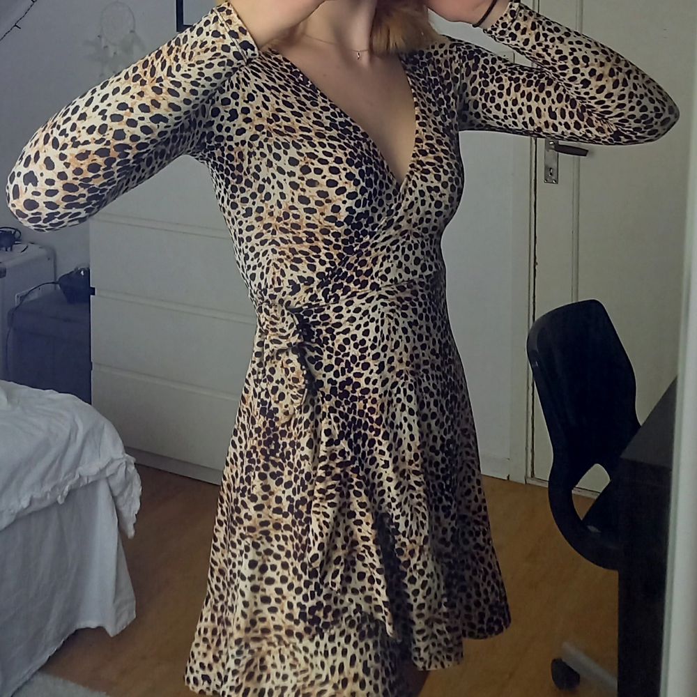 Leopard-klänning från gekås | Plick Second Hand