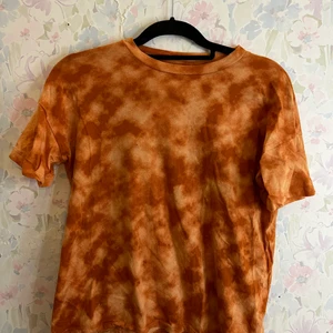 Fin T-Shirt 🦜 - Fin tshirt från lager157! Storlek XS/S