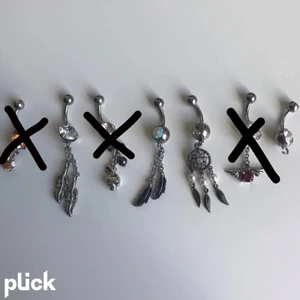 Navelpiercings - Olika sorters navelpiercings. Aldrig använda då jag inte har navelpiercing och dem gavs som present från en släkting som jobbar på en piercing studio. Pm för bättre bilder. En för 40kr inkluderat frakt eller 2 för 60 inkluderat frakt. Kan göra paketpris💗
