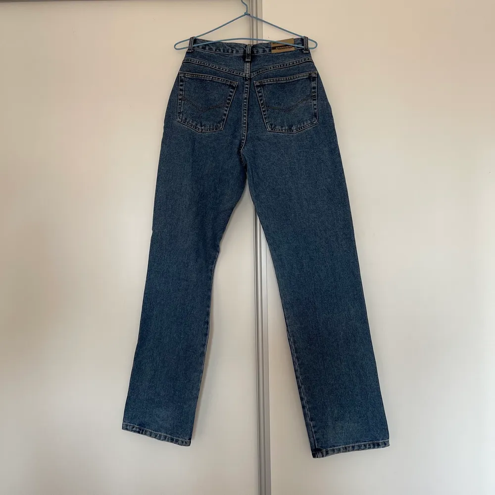 Jeans från Starwear i bra skick. Raka, långa. Storlek M/L.. Jeans & Byxor.
