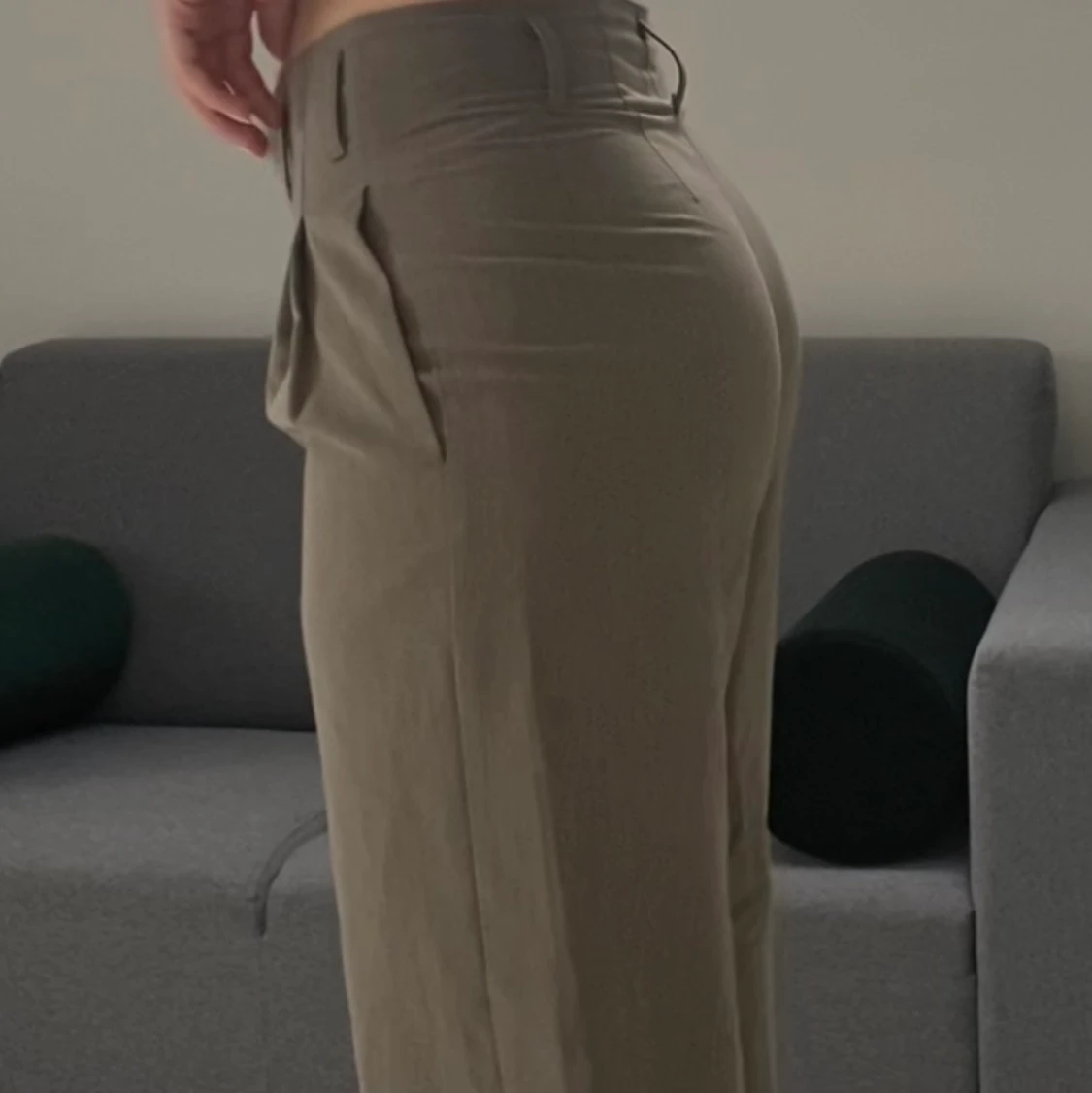 Gröna kostymbyxor  - 90