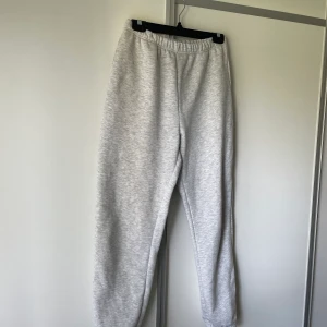 Gina Tricot  - Mysbyxa, 80:- + frakt. 