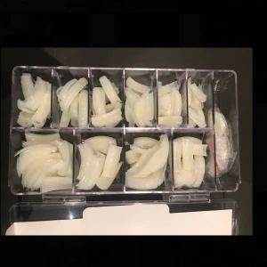 Naglar, tippar - Tippar till naglar 500st! Genomskinliga tippar enkla att arbeta med, 198kr