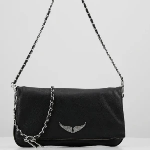 Zadig väska  - En jätte fin Zadig väska, köptes för 3900 kr i april förra året, den har super bra skick. Har kvar dustbag och lappen som kommer i väskan. Priset kan alltid diskuteras. ☺️❤️