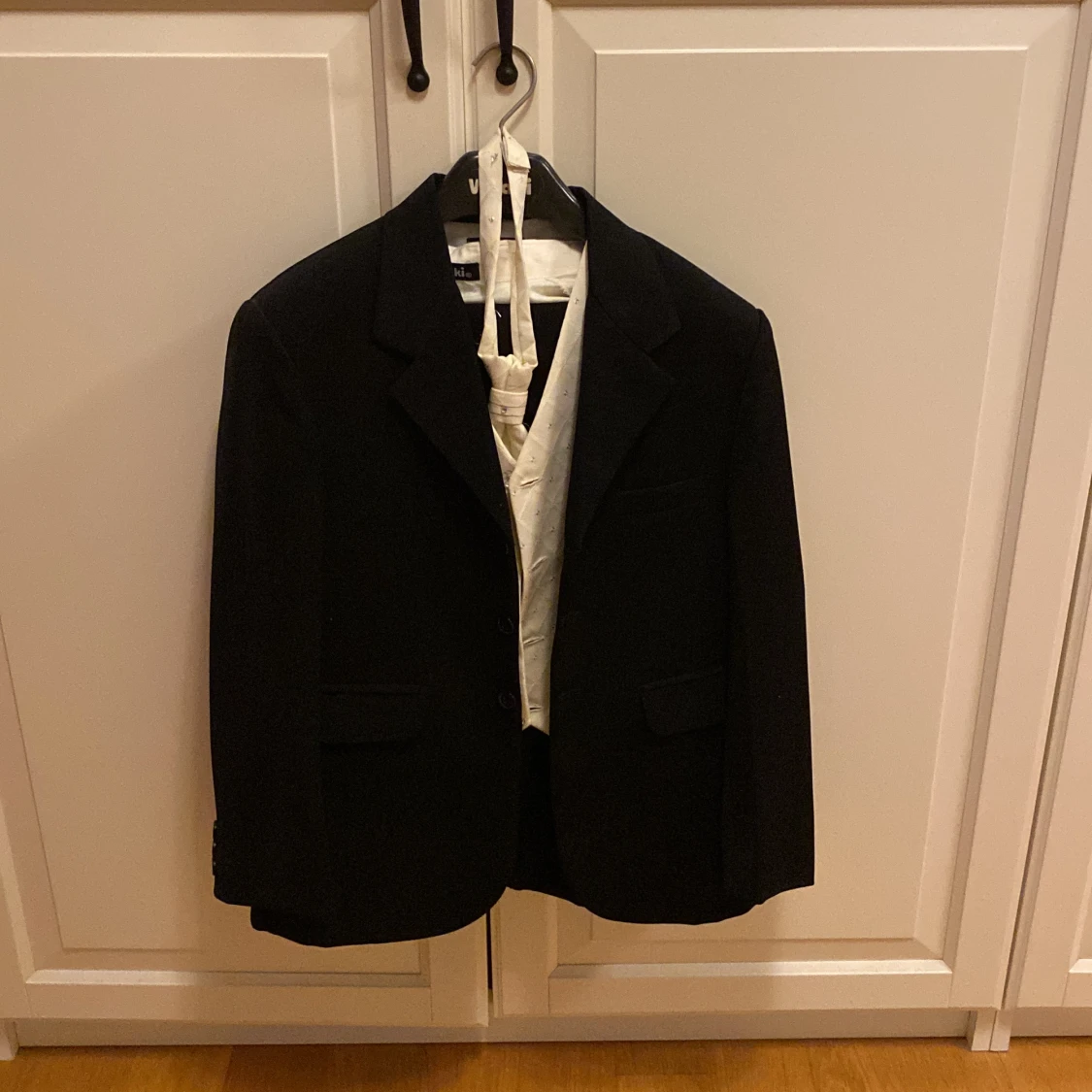 Mycket fin kostym t pojke