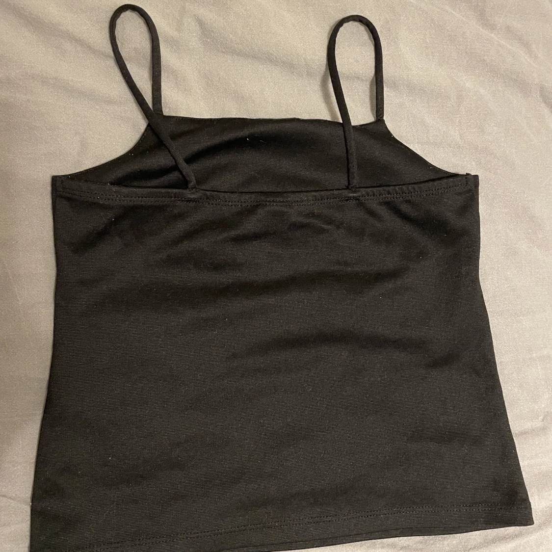 Svart linne 128 - 90