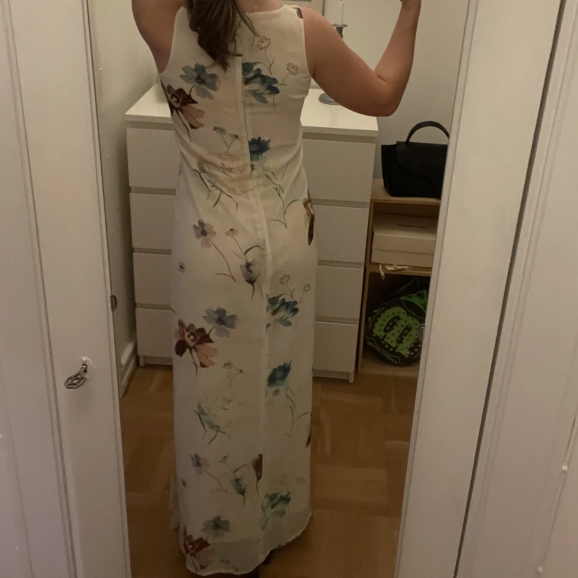 Blommig långklänning - 91