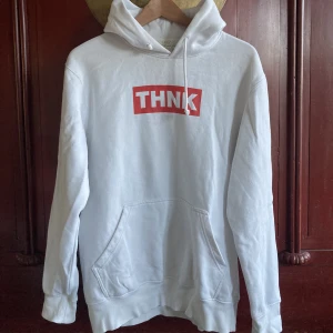 Vit hoodie  - Från Hm, fint skick! Frakt tillkommer❤️