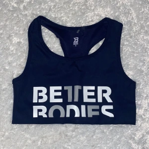 Better bodies sport bh  - Better bodies sportbh i storlek S, färg marinblå. Aldrig använd. Inga skavanker. 