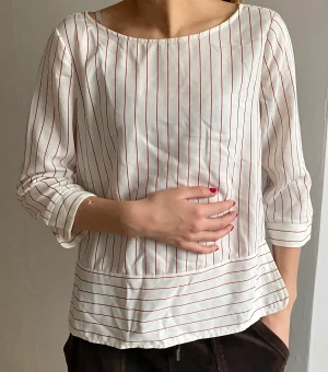 Esprit blus - Från MQ. Ej strykt, jättefint skick.