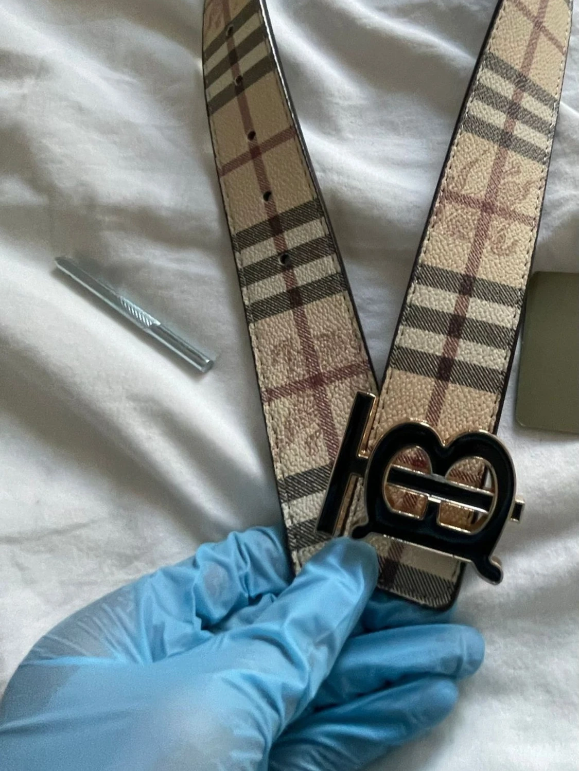 Dubbelsidig bälte hållgörare ingår - 1