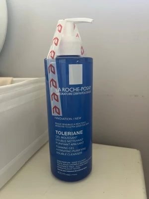 La Roche posta toleriane  - Oöppnad och helt ny 